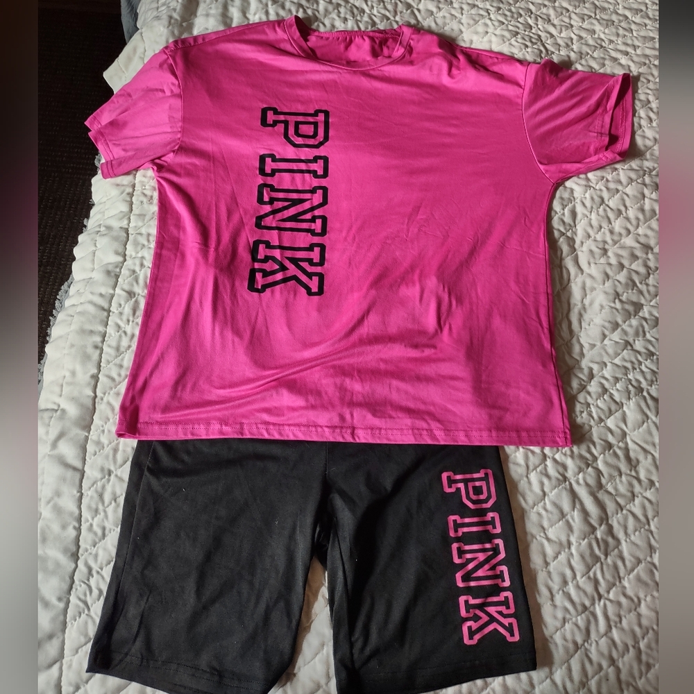 Women's Victoria Secret Short Sleeve TShirt and shorts set Size M
